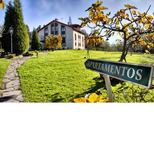 Apartamentos Rurales L'Arquera