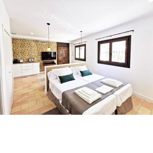 Apartamentos Tres Llaves Palacio de Vela de los Cobos