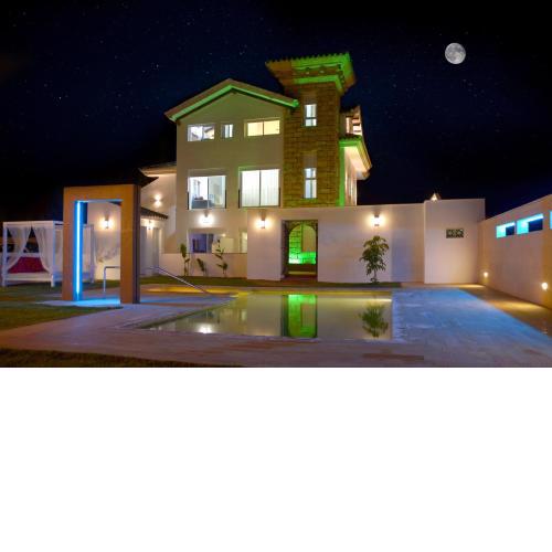 Apartamentos Turísticos El Lago