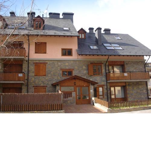 Apartamentos wifi Baqueira & Aigüestortes con jardín privado