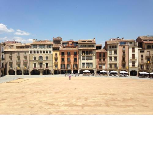 Apartaments Vicus 2 con vistas a la Plaza Mayor de Vic