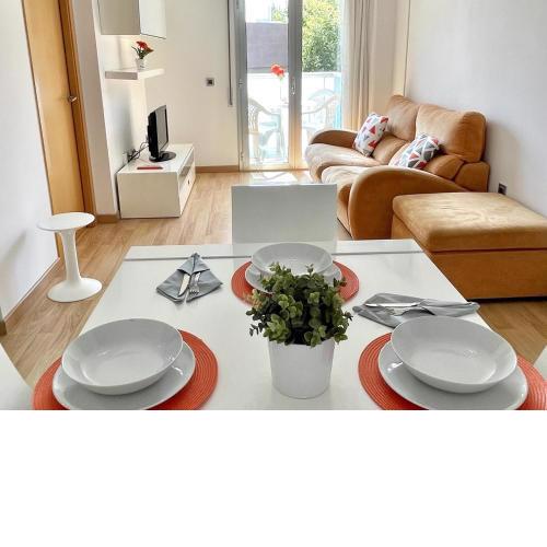 APARTBEACH ATENEA CAMBRILS y CENTRO