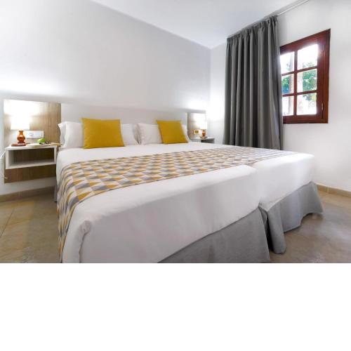 Aparthotel Playa Club