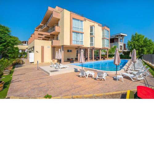 Aparthotel Royal Marina Beach