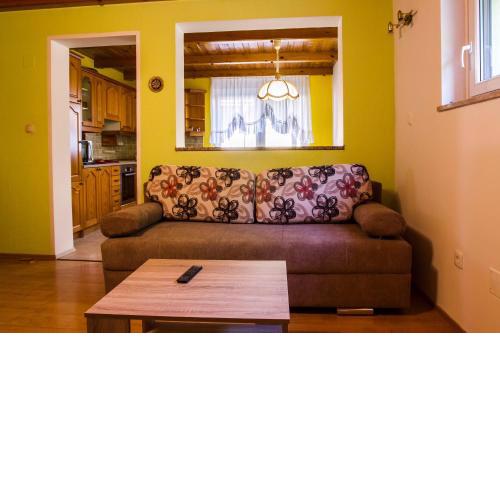 Apartma TOBI