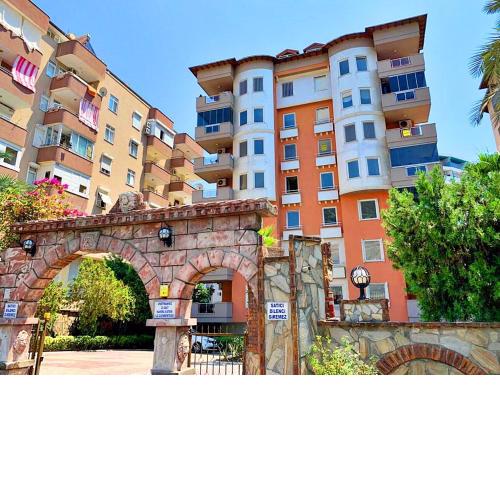 Apartmán 2+1 with the pool in the centre o Alanya