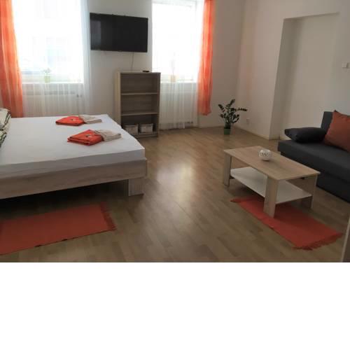 Apartmán 2+kk s venkovním posezením