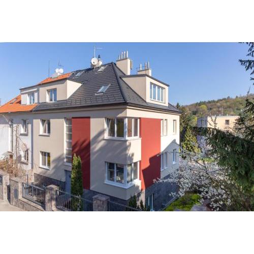Apartmán 3kk - 115m2 v klidné lokalitě - Praha 4