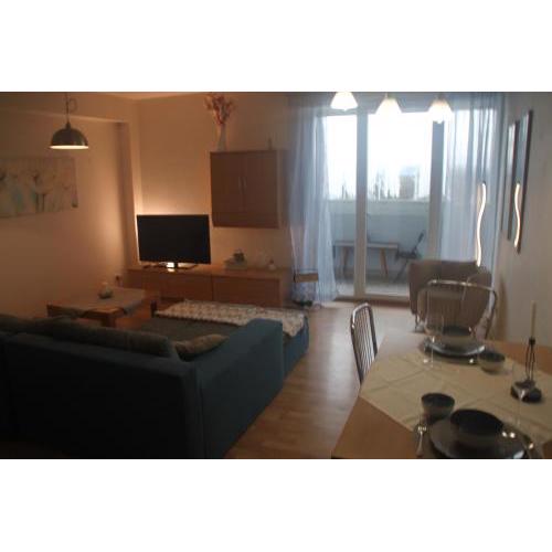 APARTMAN JASMINE - FREE PARKING - CITY CENTER - 2 min SKIBUS - 5 km TATRALANDIA