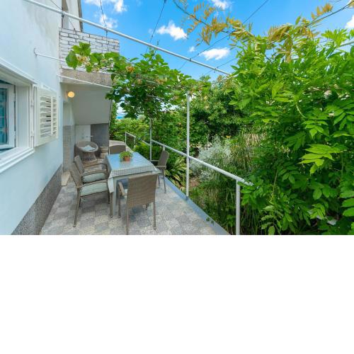APARTMAN LADA