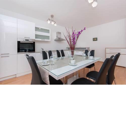 Apartman Mira- Omis