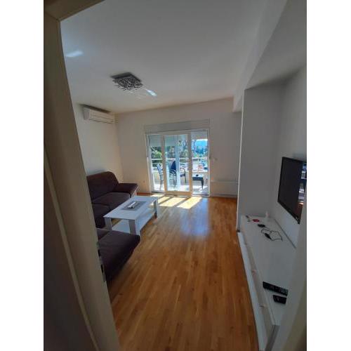 Apartman sa dvije spavace sobe u Centru Makarske