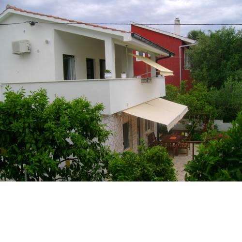Apartmani A1 Marina, Okrug Gornji