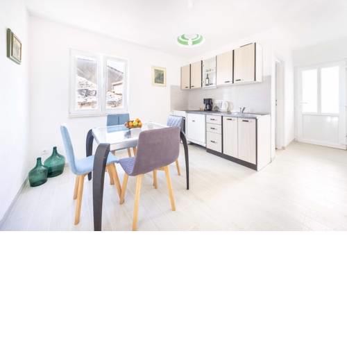 Apartmani Ada 1