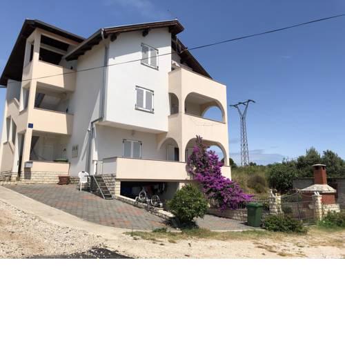Apartmani ADRIA