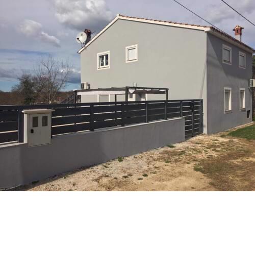 Apartmani ĐOKIĆ 1 & 2