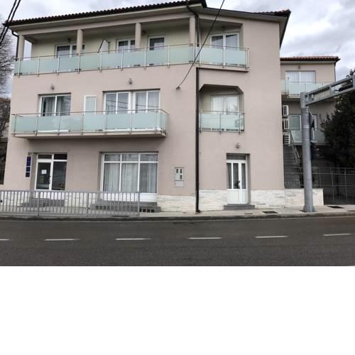 APARTMANI I SOBE IVANČIĆ