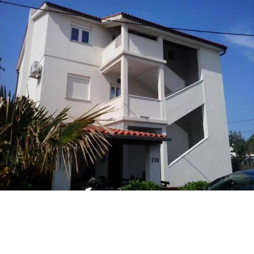APARTMANI LANA