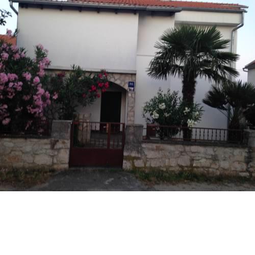 Apartmani Lara