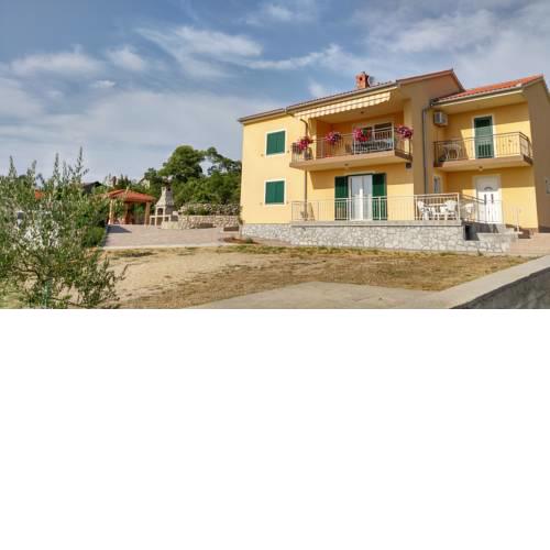 Apartmani Linardići