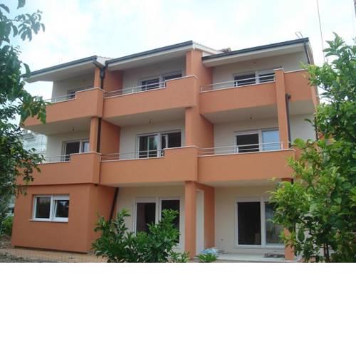 Apartmani Ljubo