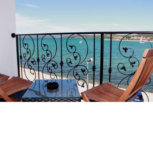 Apartmani Nikolina Seaview