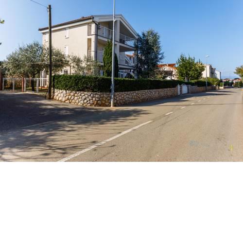 Apartmani "RUŽA"