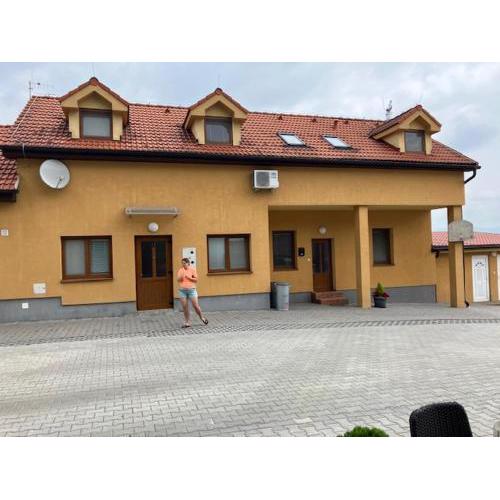 Apartmanový dom Slávia
