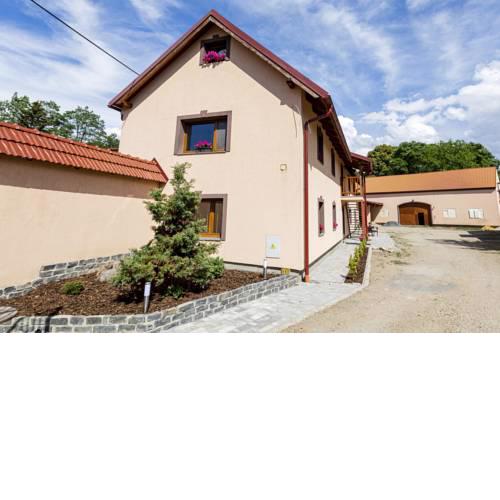 Apartmány Kleneč