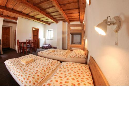 Apartmány Na Rynku Chvalsiny 18