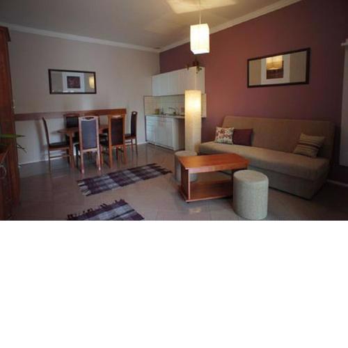 Apartment- Golden 1