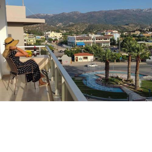 Apartment 100m2, center of Sitia, WiFi, 350m beach