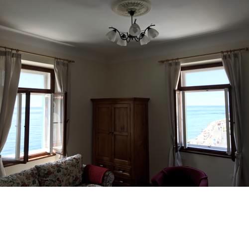 Apartment Allure 4