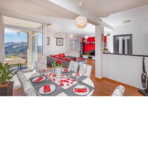 Apartment A&M