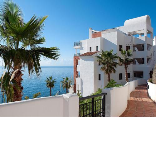 Apartment Amazing 3 bedrooms front sea view- by Interhome