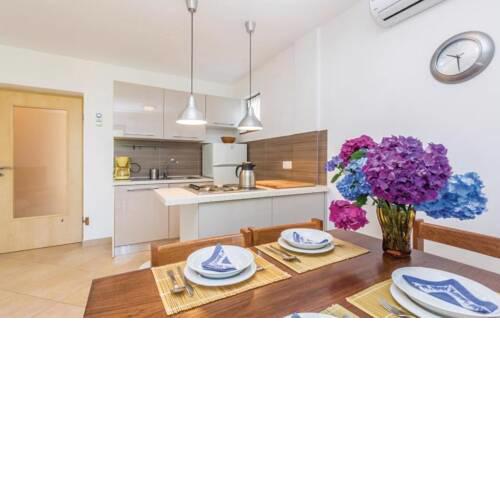 Apartment Ana Omišalj - Three Bedroom Apartment with Sea View