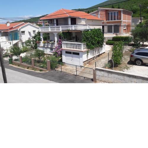 Apartment Ana
