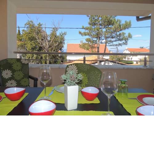 Apartment and Rooms Tamaris