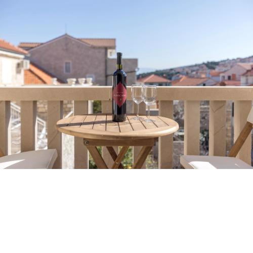 Apartment Anna - 20 m from the sea