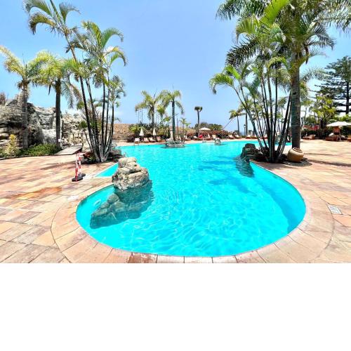 Apartment AP1, pool, 200 meters to Los Roques Beach