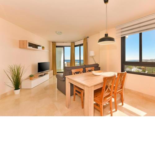 Apartment Apartamento 1 dormitorio vista mar lateral by Interhome