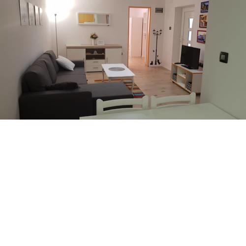 Apartment Asja with garden & grill