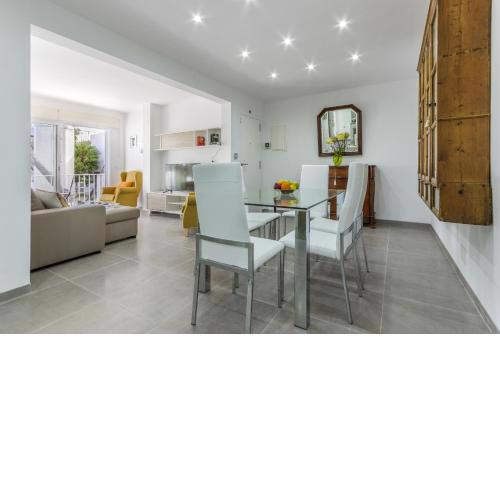 Apartment Assimetric - Only 100m to Beach