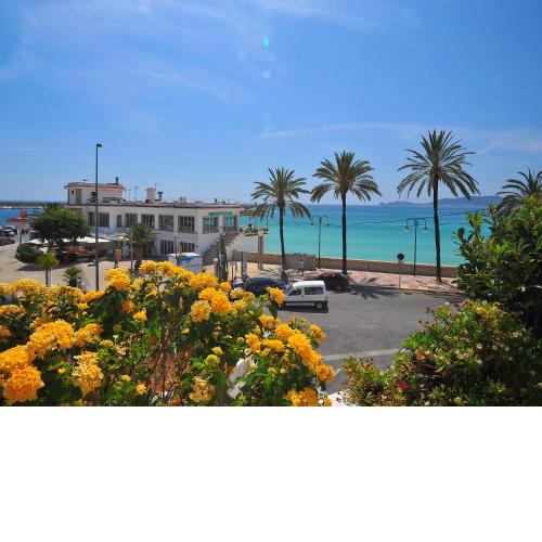 Apartment Atarazanas by Interhome