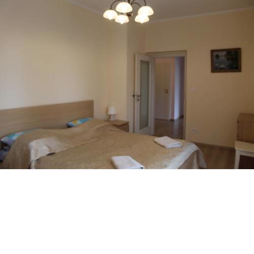 APARTMENT AZIMUTH