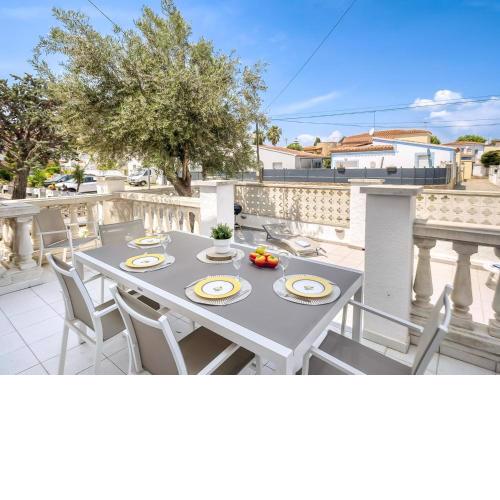 Apartment Bahia 58 by Interhome