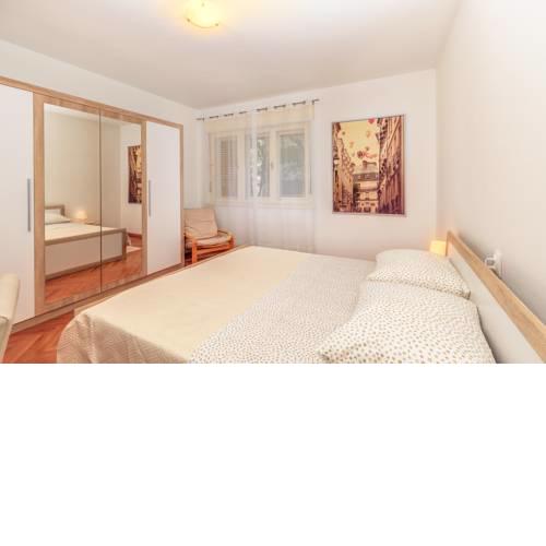 Apartment Barbaresko Split