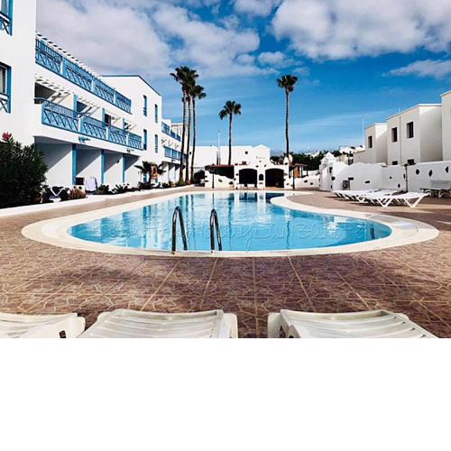 Apartment Bellisima 200m from the Ocean with pool, Wifi Sat-tv