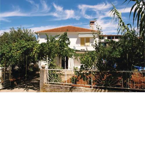 Apartment Bennussieva III