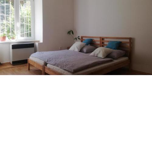 Apartment Black Field
